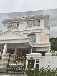 robin-close photo thumbnail #10